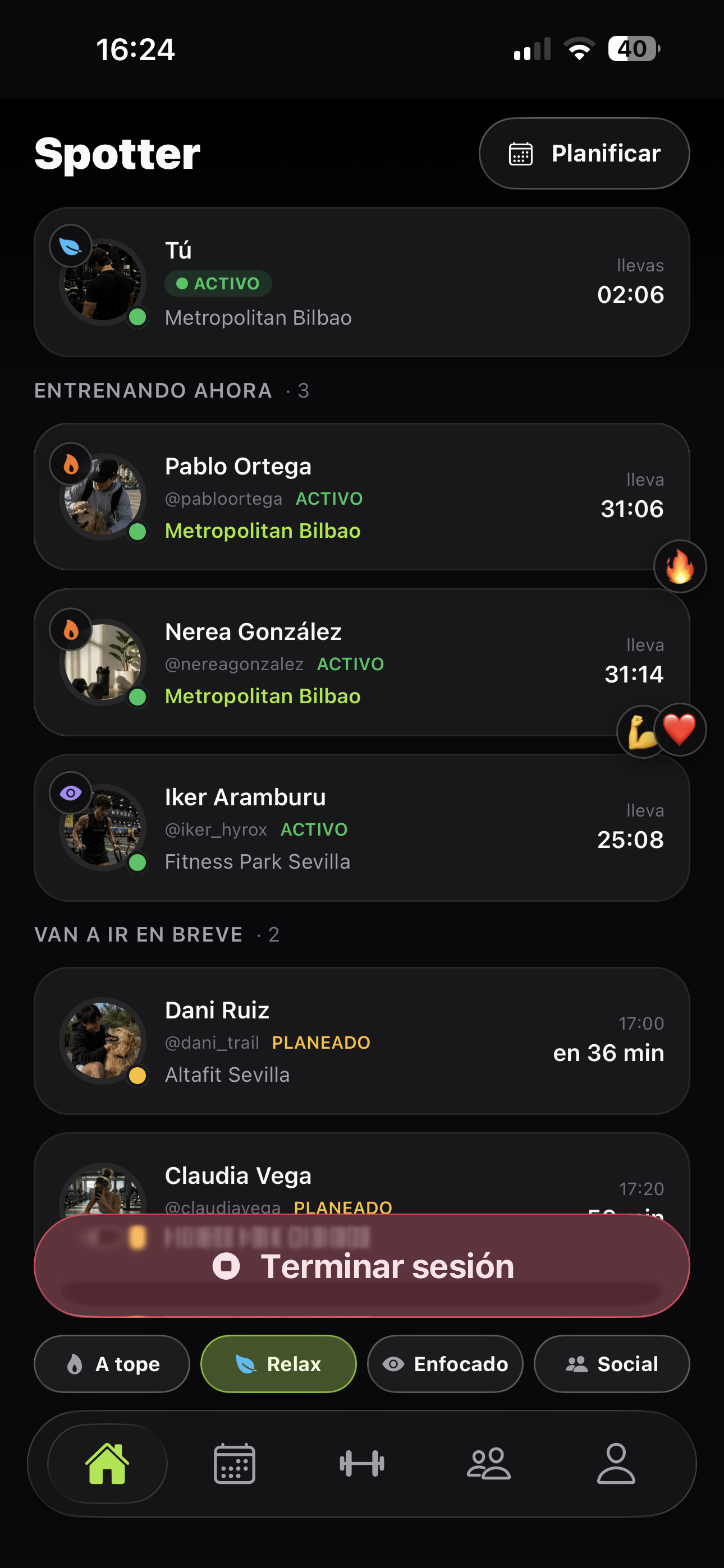 Feed en vivo — Tus amigos entrenando ahora